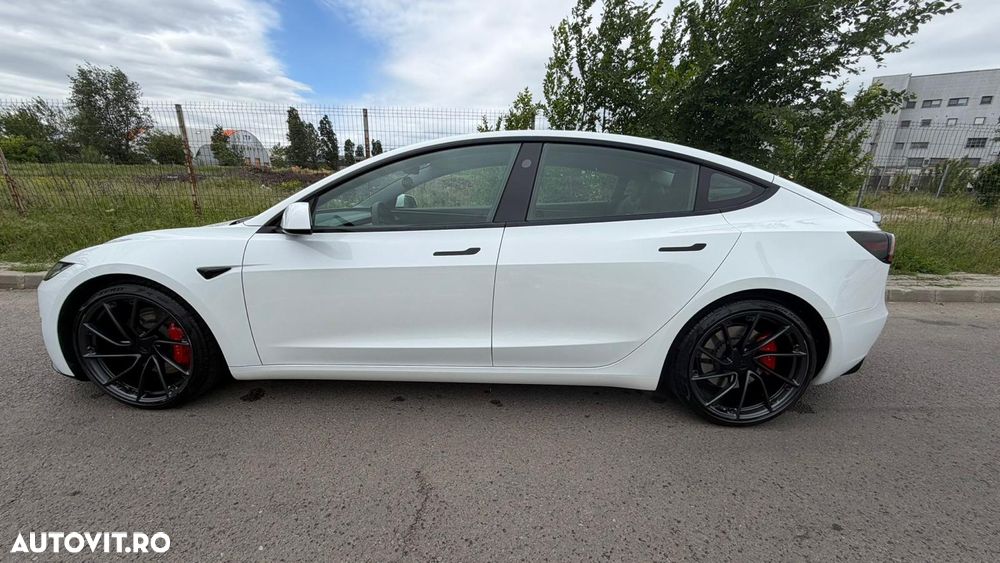 Tesla Model 3 Performance - 7