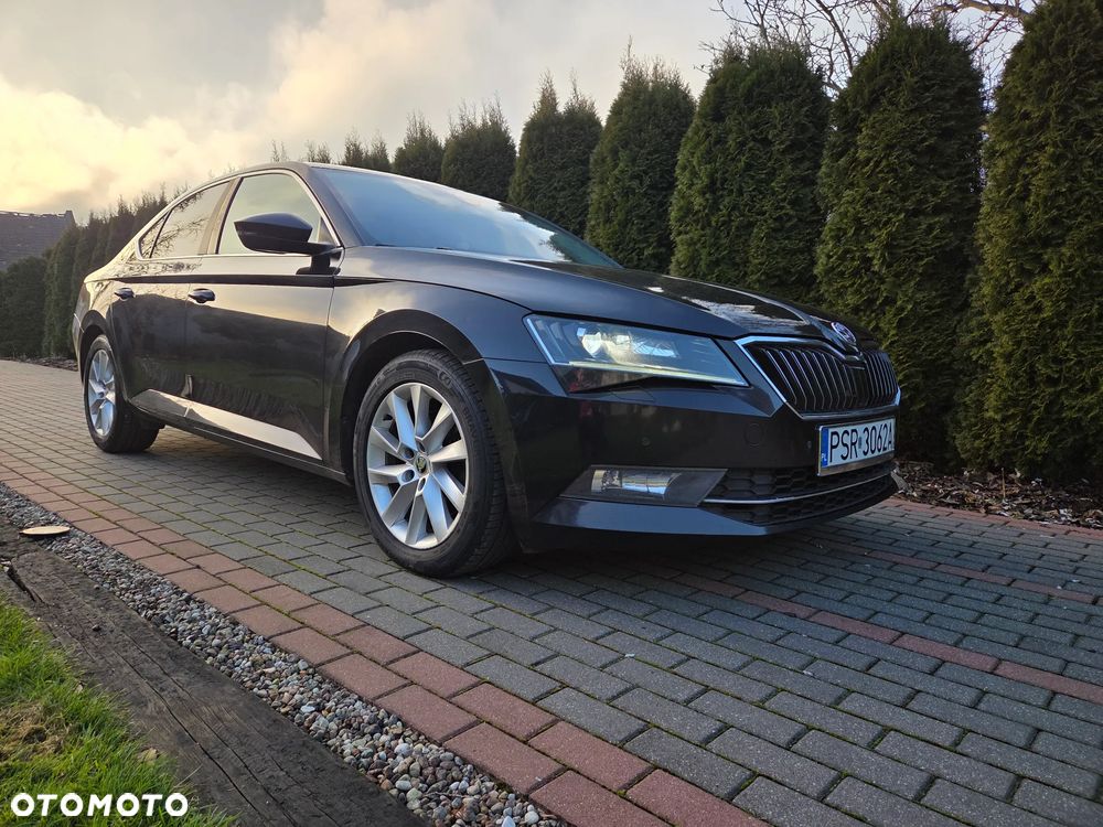 Skoda Superb 2.0 TDI Style DSG - 4