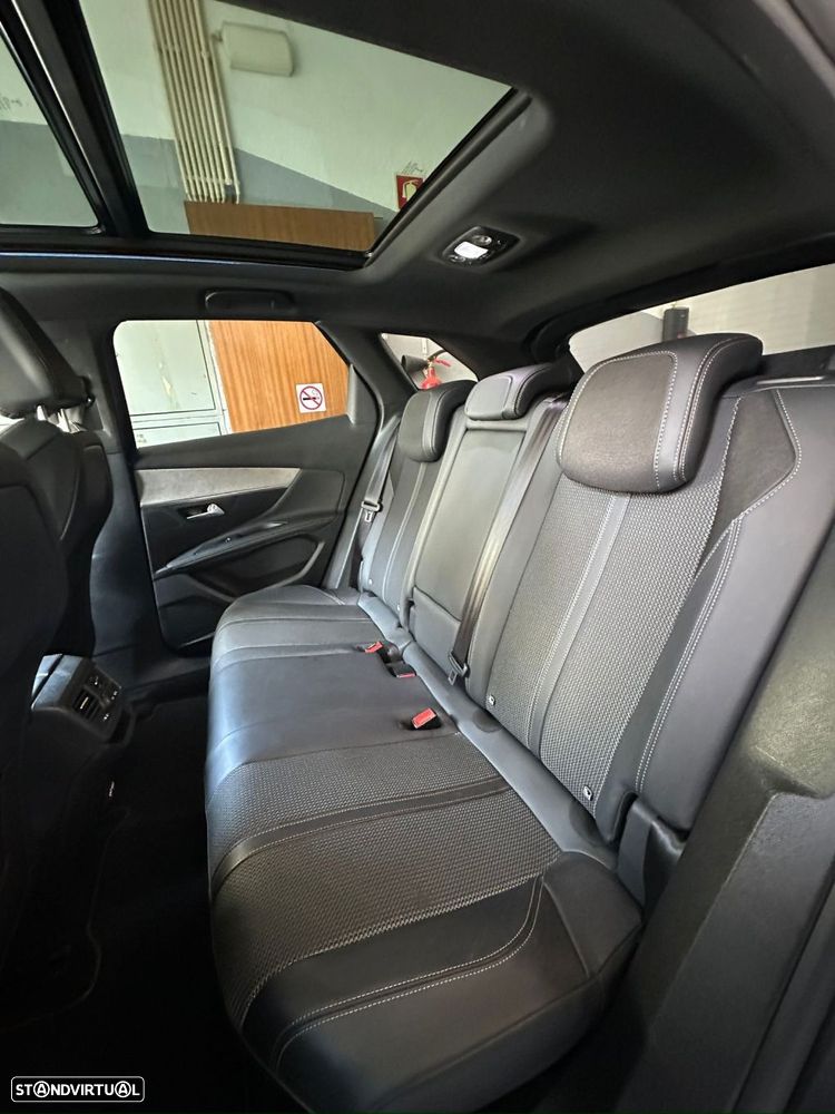 Peugeot 3008 1.2 PureTech GT EAT8 - 11