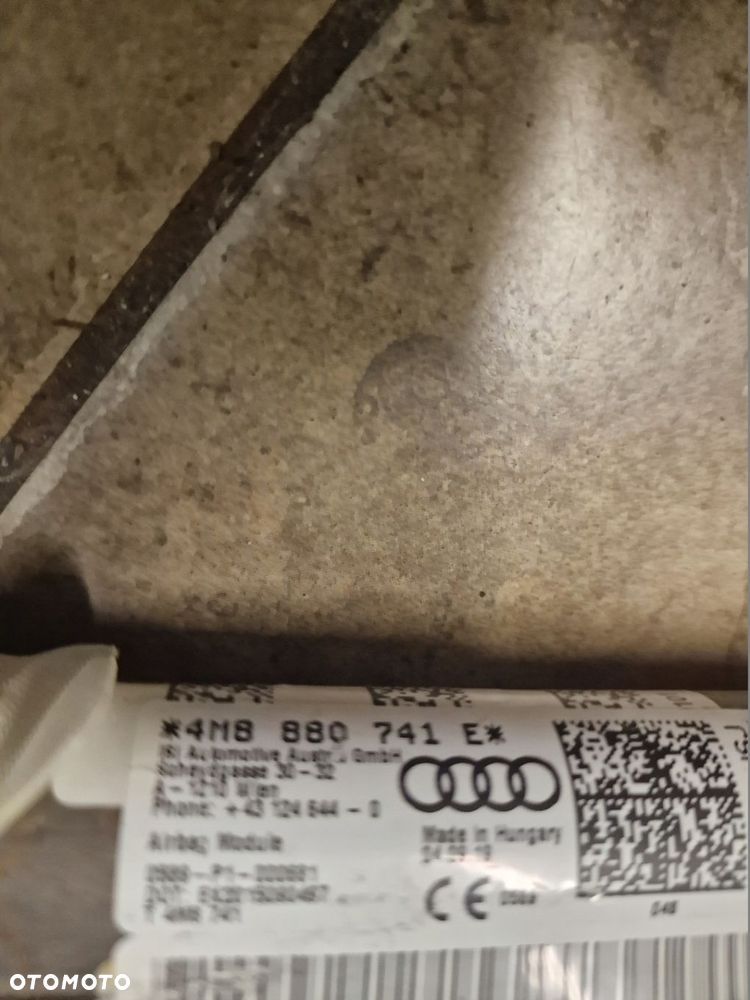 KURTYNA AIRBAG AUDI Q8 4M8880742E 4M8880741E UCIĘTE MOCOWANIA - 3