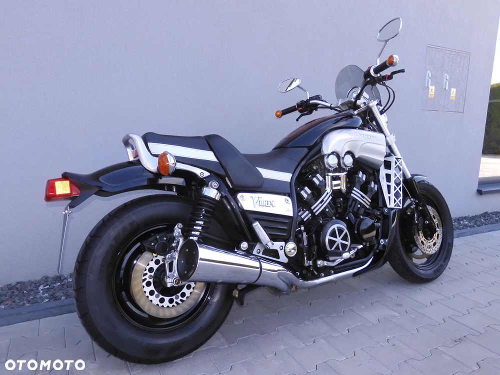 Yamaha V-MAX - 12