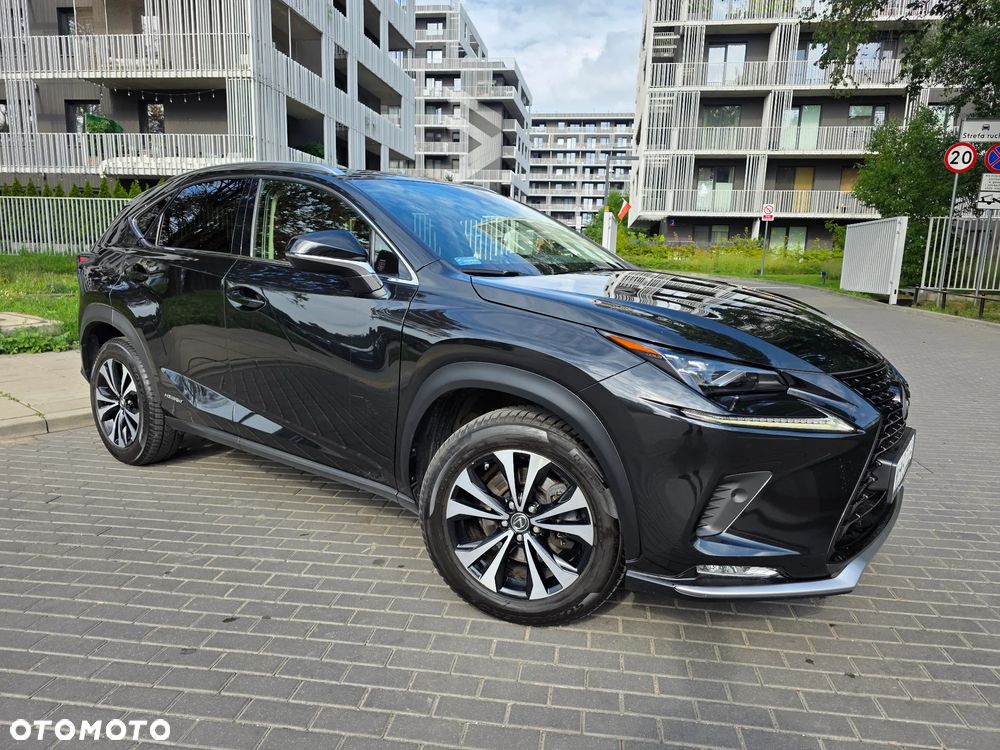 Lexus NX 300h Prestige AWD - 1