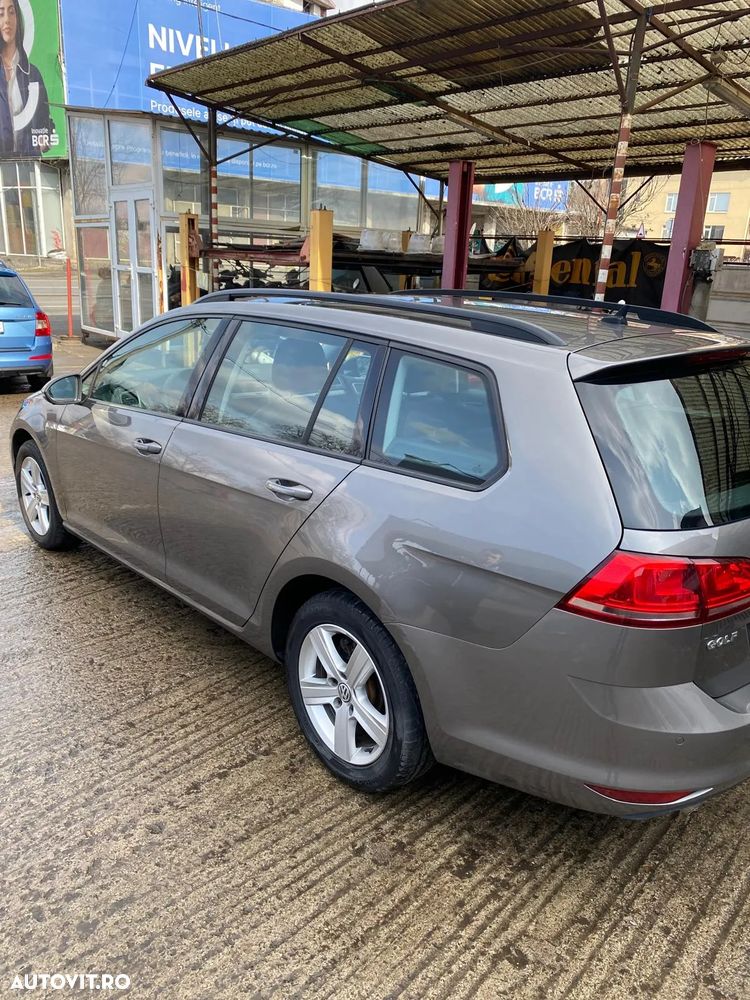 Volkswagen Golf Variant 1.6 TDI BlueMotion Technology DSG Comfortline - 5