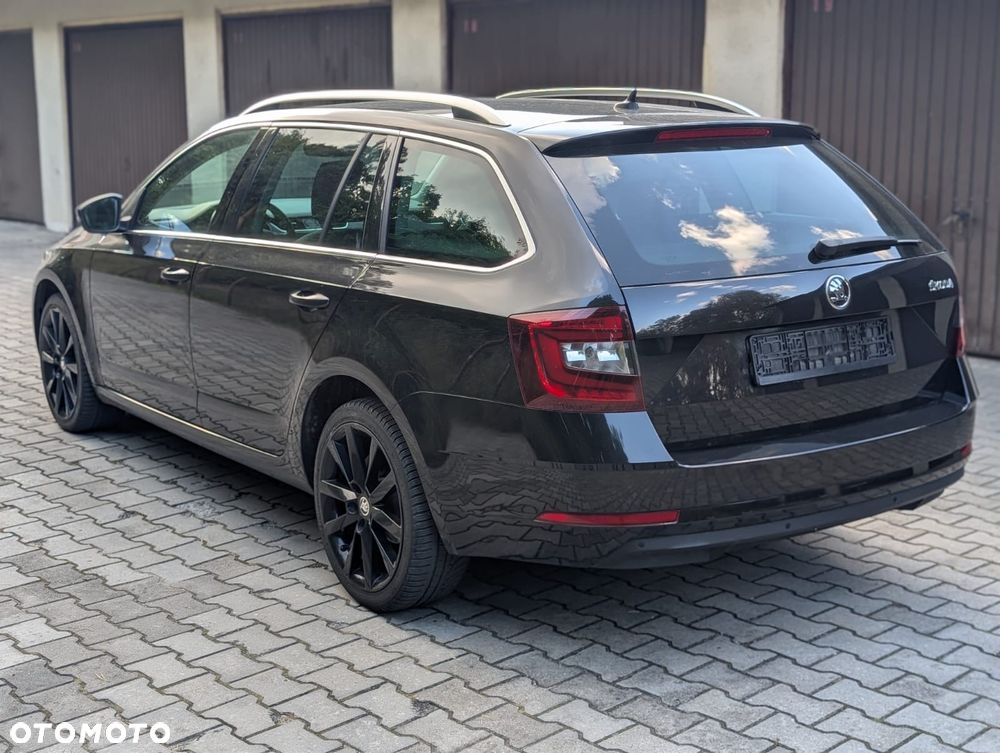 Skoda Octavia Combi 1.6 TDI DSG Clever - 4