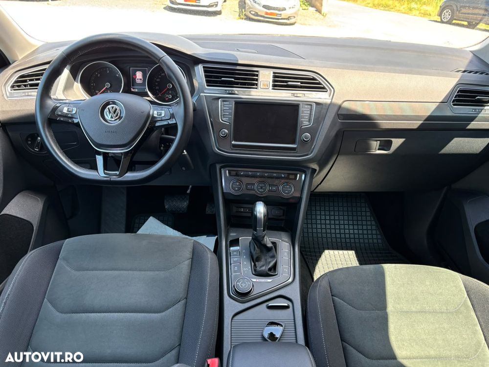 Volkswagen Tiguan - 5