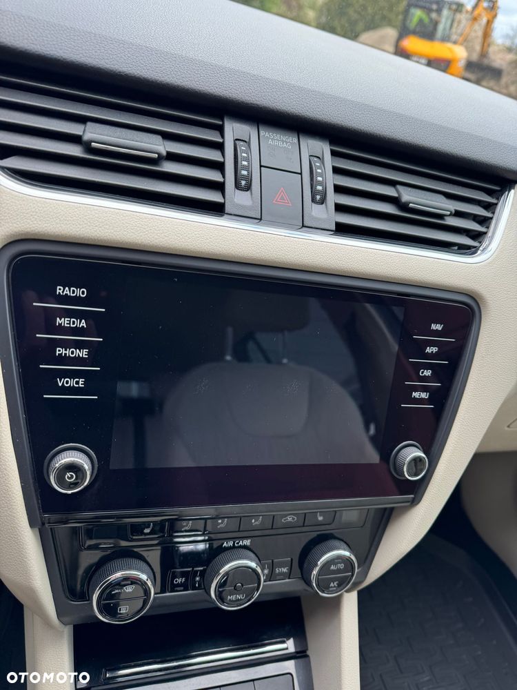 Skoda Octavia 2.0 TDI Style DSG - 9