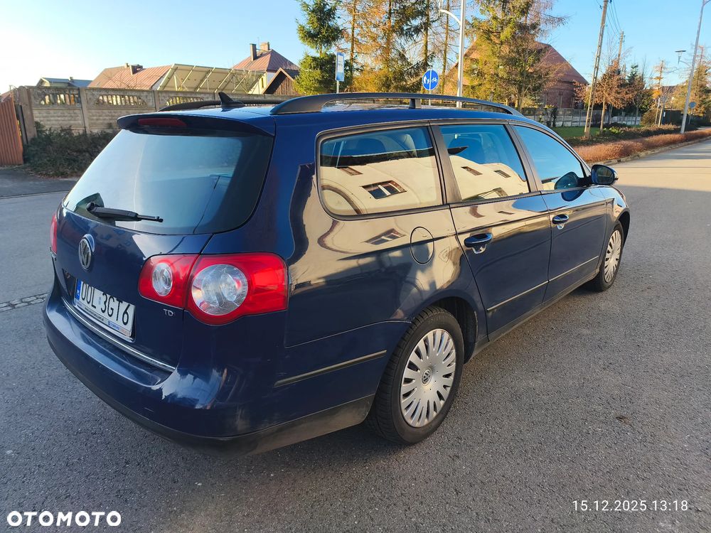 Volkswagen Passat 2.0 TDI DPF Comfortline - 2