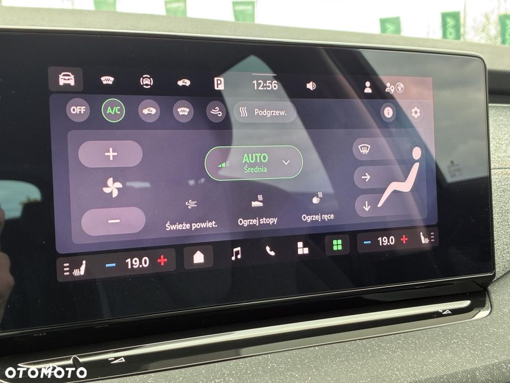 Skoda Octavia 2.0 TDI Selection DSG - 27