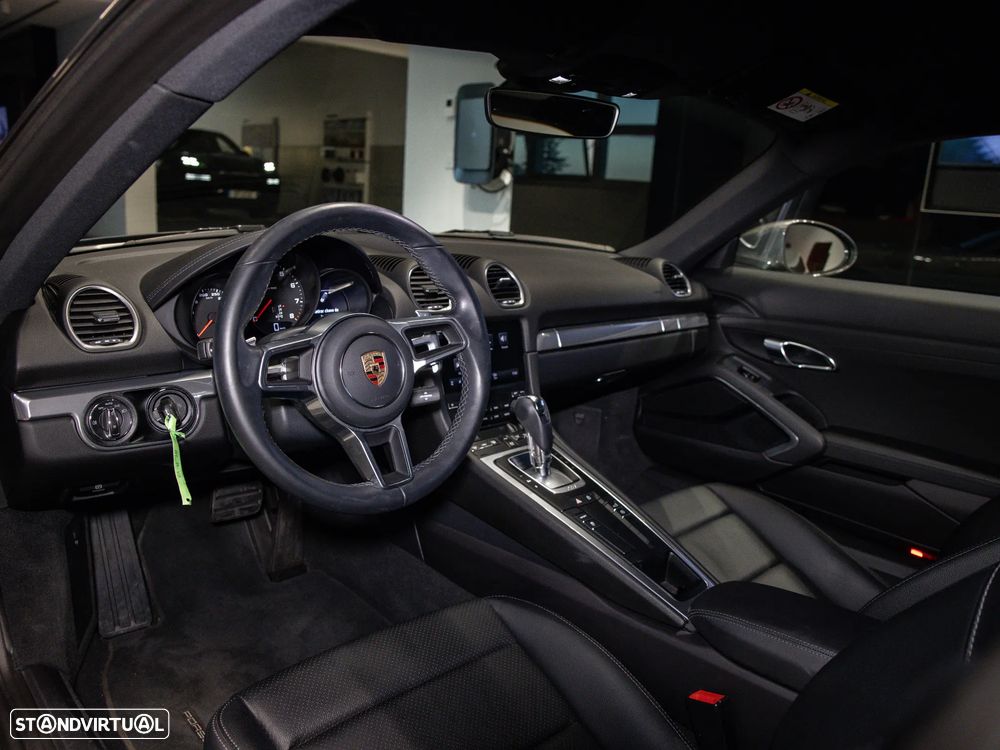 Porsche 718 Cayman 2.0 PDK - 24