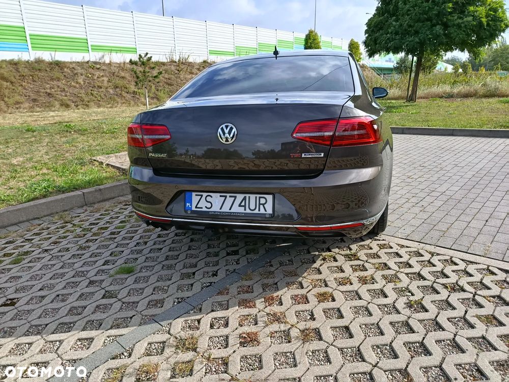 Volkswagen Passat 1.8 TSI BMT Highline DSG - 12
