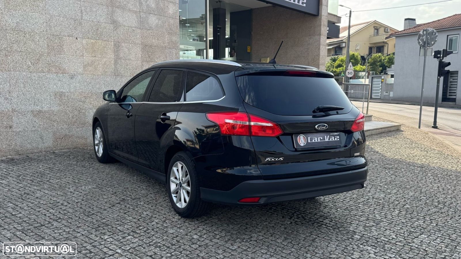 Ford Focus SW 1.0 SCTi Titanium - 6