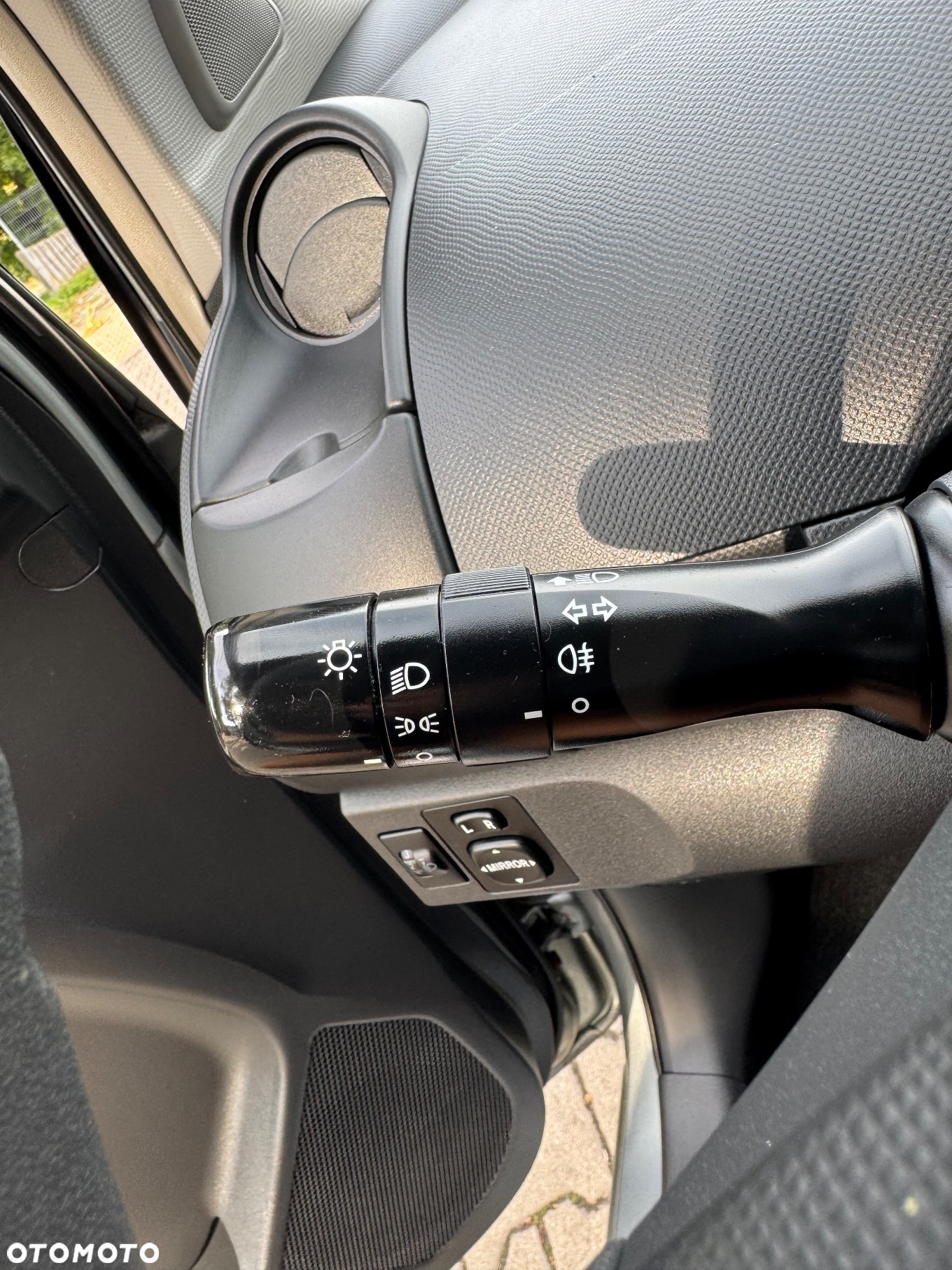 Toyota Yaris - 40