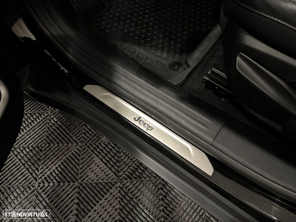 Jeep Compass 2.0 M-Jet Limited Auto - 51