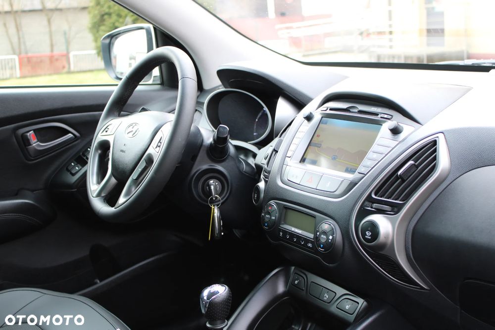 Hyundai ix35 1.7 CRDi Premium 2WD - 24