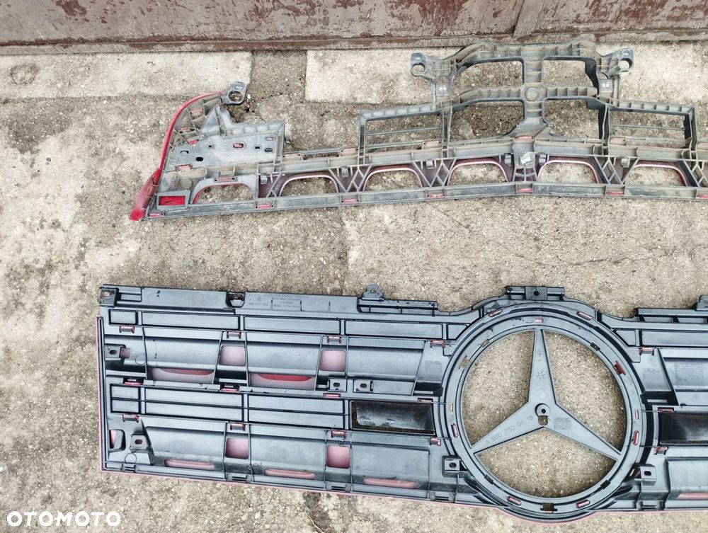 grill osłona atrapa mercedes actros mp4 a960 a9608850754 a9607500418 - 8