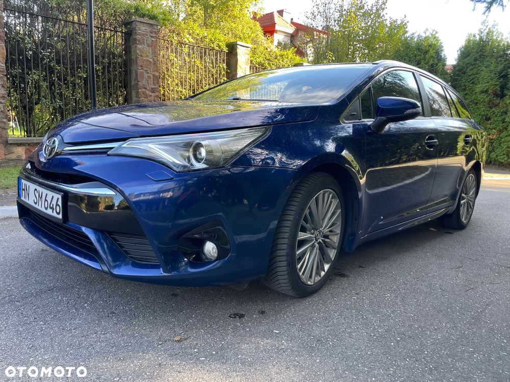 Toyota Avensis 2.0 D-4D Prestige - 2