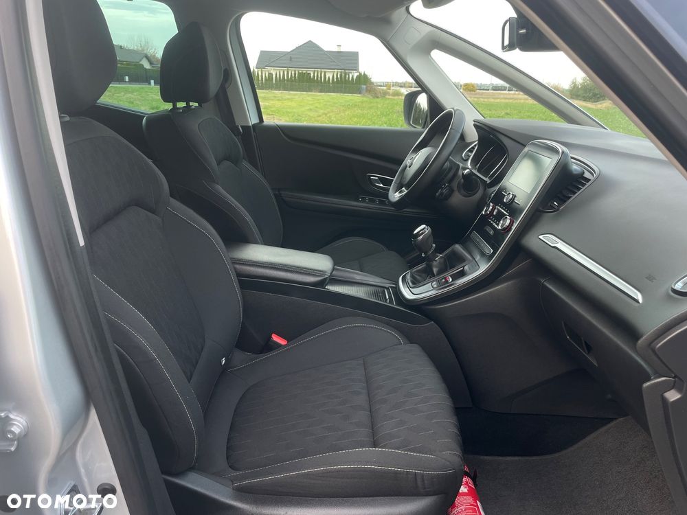 Renault Scenic BLUE dCi 120 LIMITED - 17