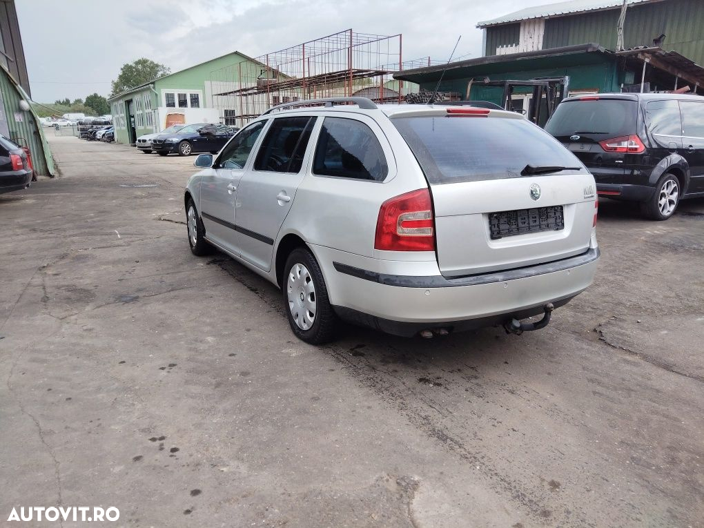 Dezmembram Skoda Octavia 2 2006 1.9tdi BKC Manual - 2