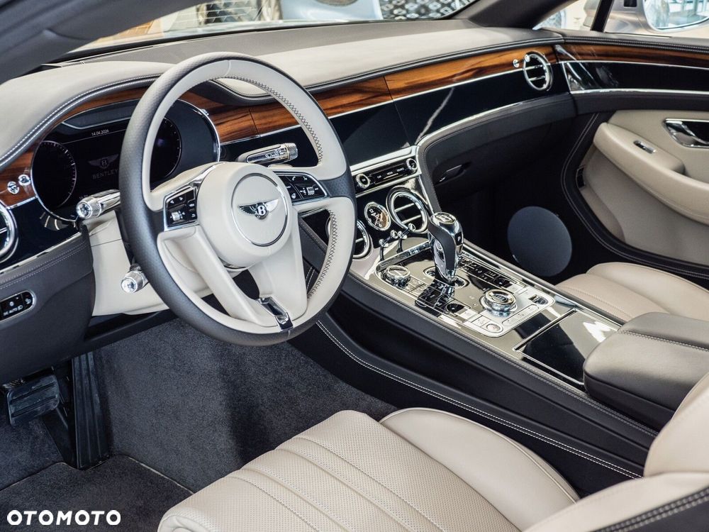 Bentley Continental GT - 11