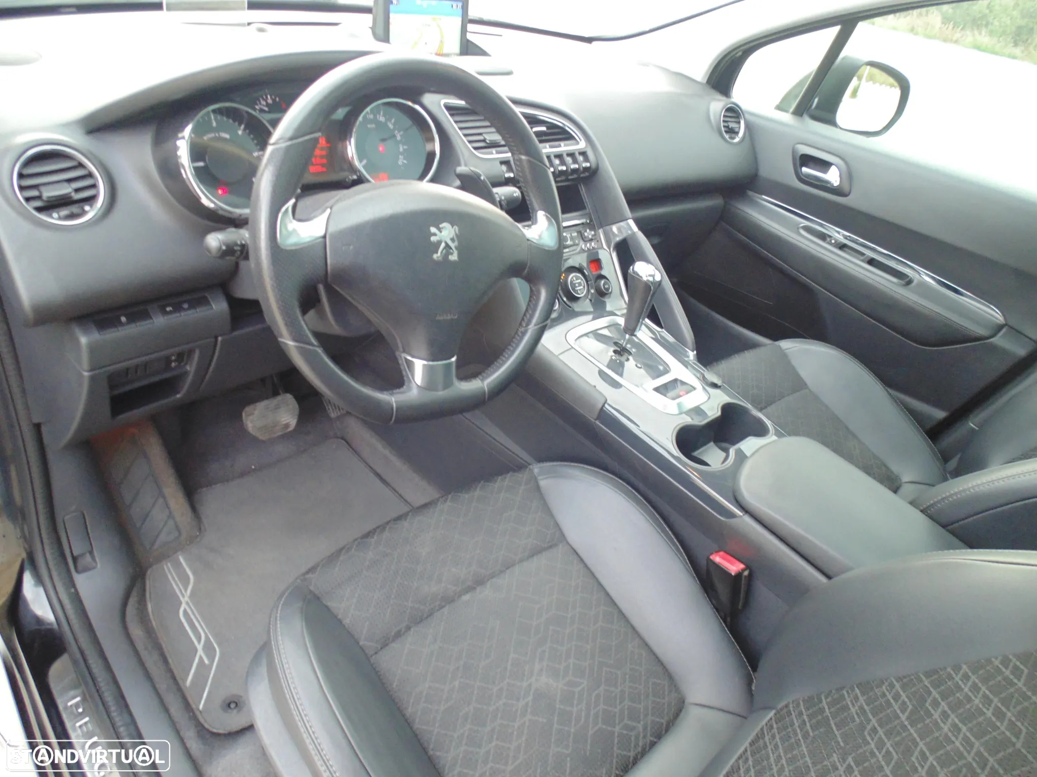 Peugeot 3008 1.6 e-HDi Allure 2-Tronic 110g - 20