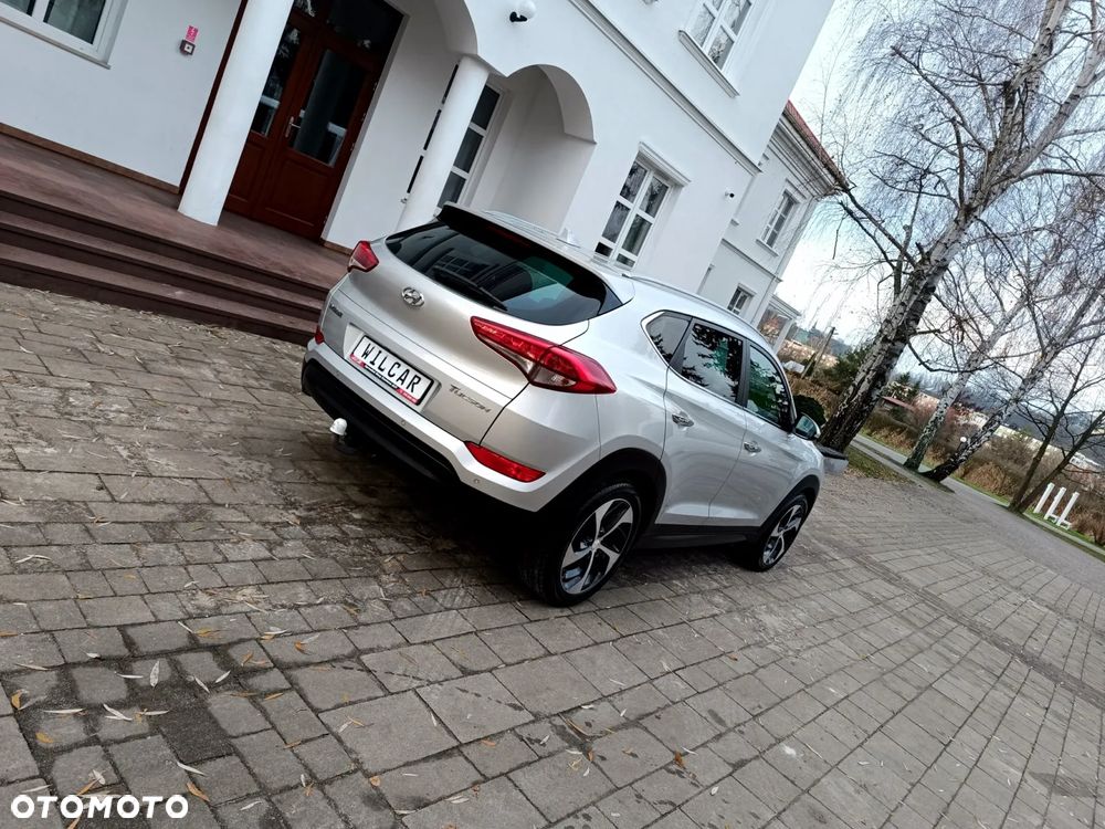 Hyundai Tucson 1.7 CRDI BlueDrive GO 2WD - 16