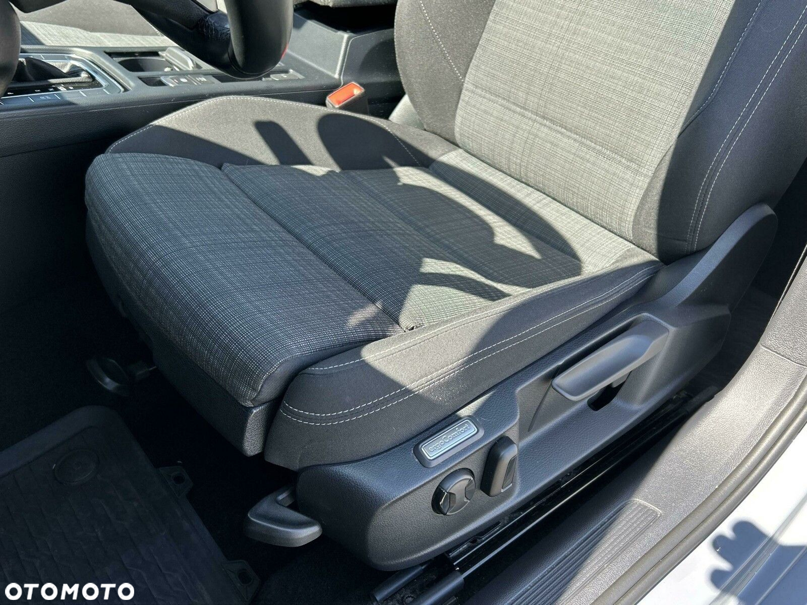 Volkswagen Passat 2.0 TSI Business DSG - 13