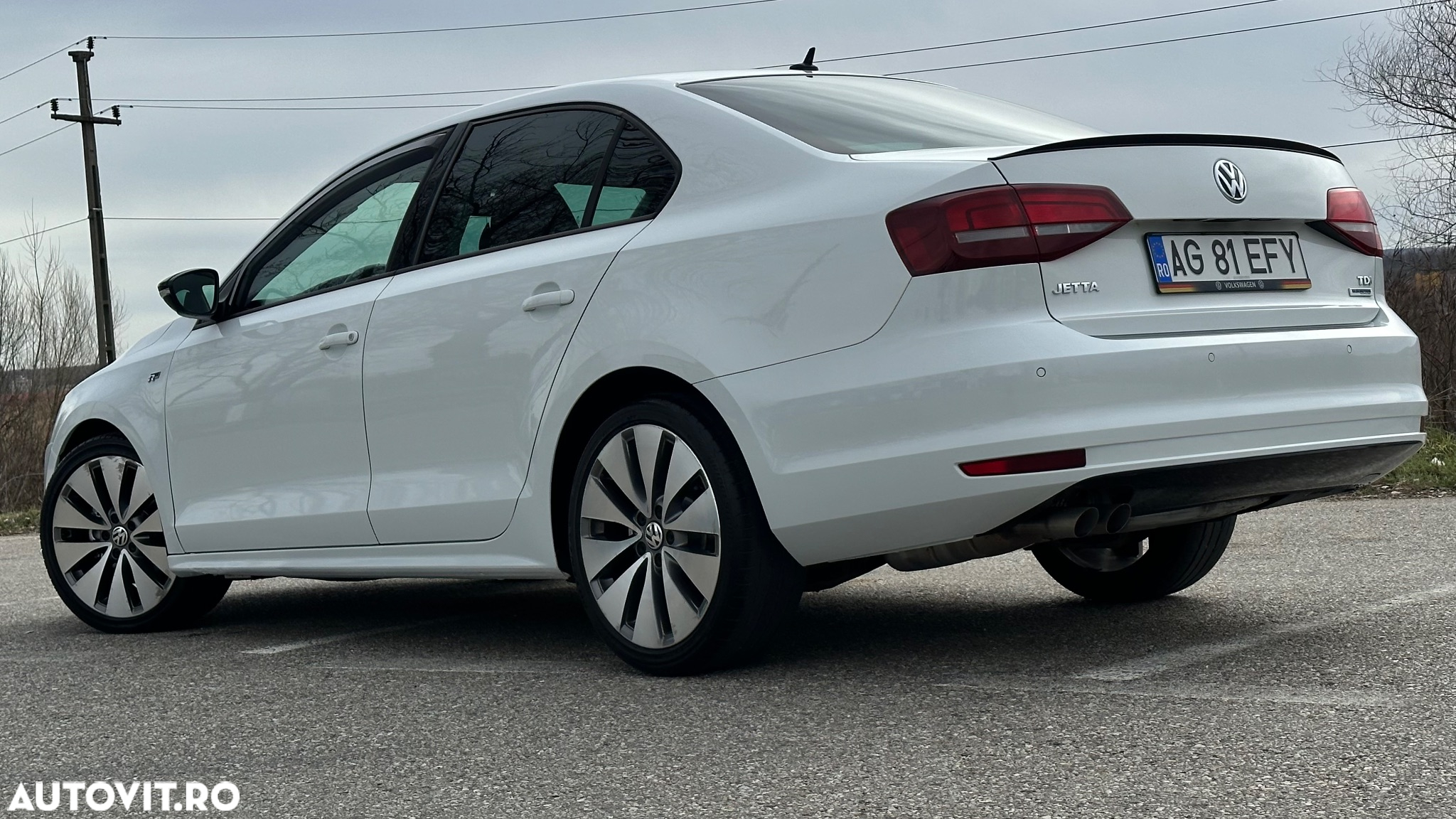 Volkswagen Jetta 2.0 TDI DSG Highline - 30