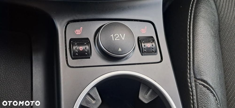 Ford Kuga 2.0 TDCi AWD Titanium - 27