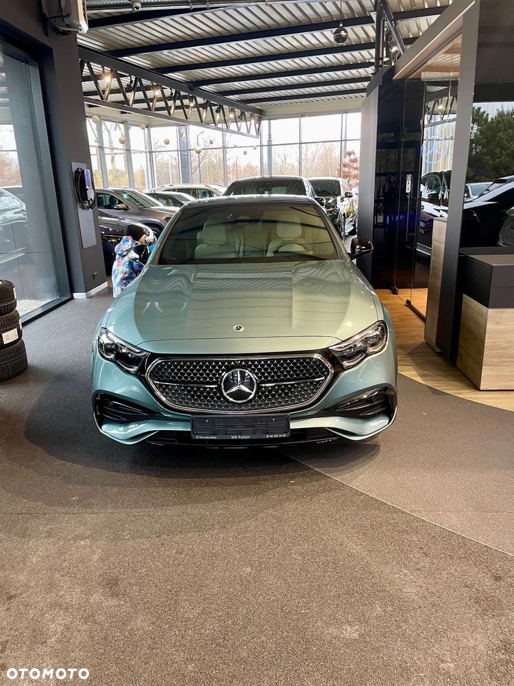 Mercedes-Benz Klasa E 220 d mHEV 4-Matic AMG 9G-Tronic - 3