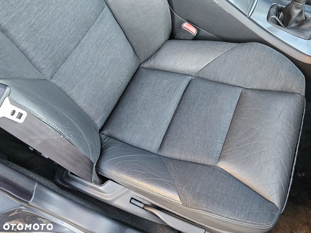 Volvo V70 2.4 Optima - 34