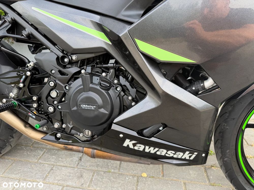 Kawasaki Ninja 400 - 18