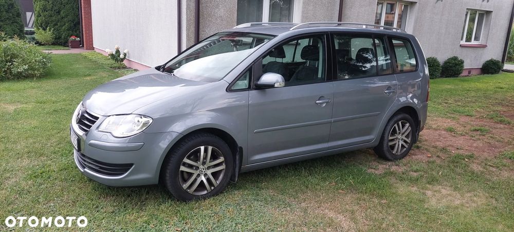 Volkswagen Touran 1.9 TDI Highline - 1
