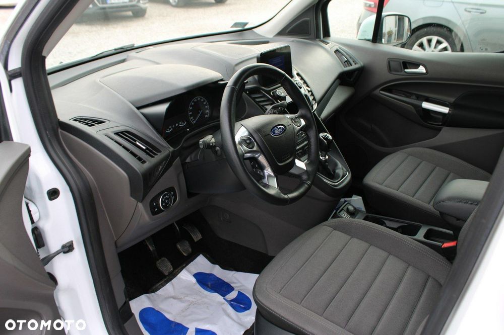 Ford Tourneo Connect - 18