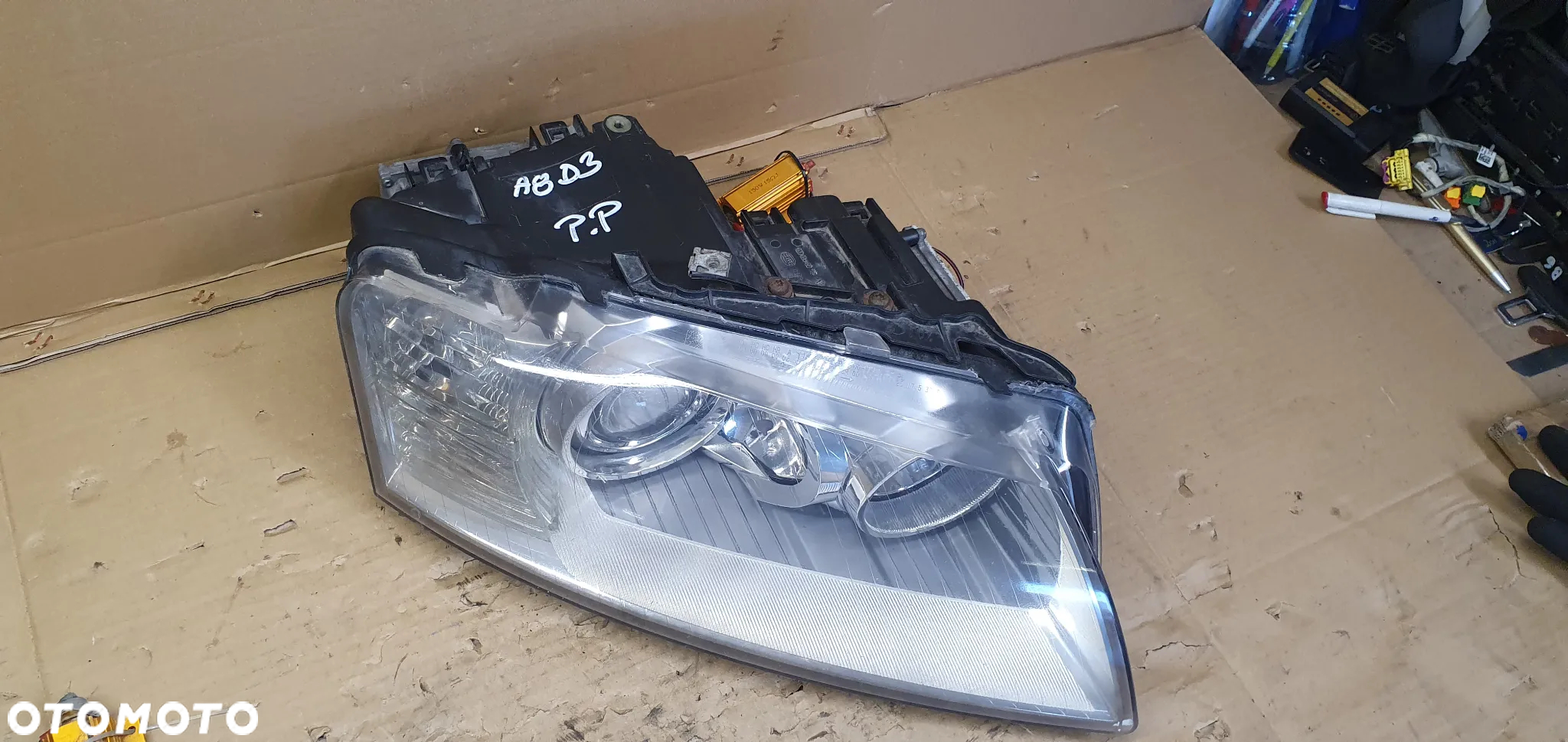Lampa prawy przód przednia prawa BI XENON skrętny Audi A8 D3 4F0941329B - 5