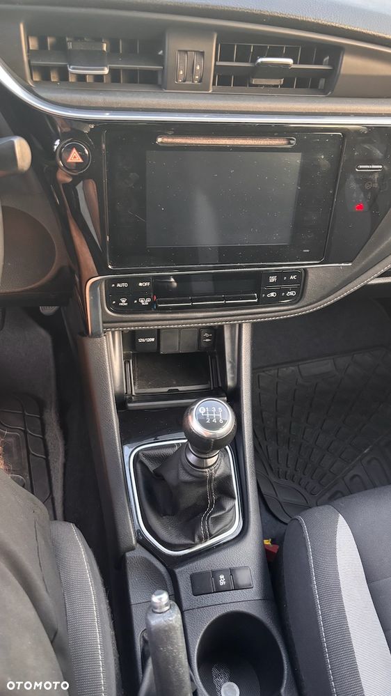 Toyota Auris 1.4 D-4D Comfort - 25