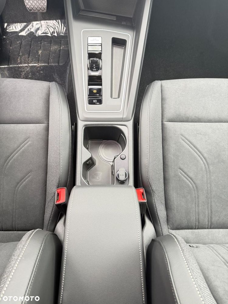 Volkswagen Golf Variant 1.5 eTSI mHEV Life Plus DSG - 15