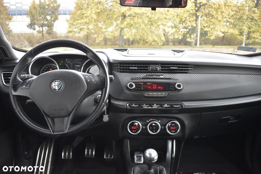 Alfa Romeo Giulietta 2.0 JTDM Distinctive - 19