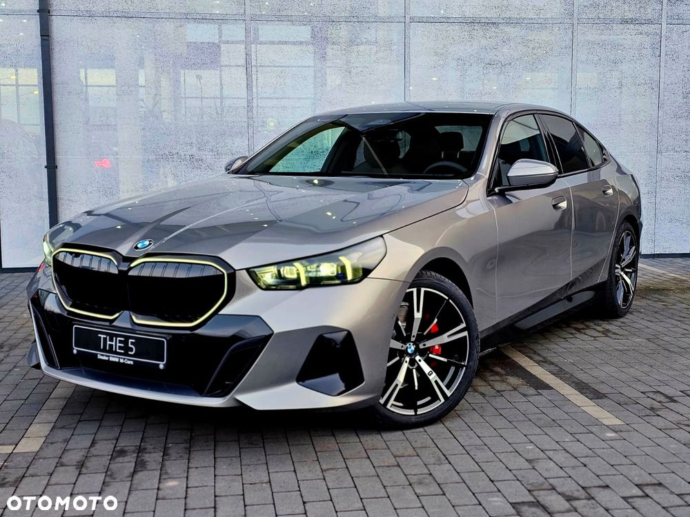 BMW Seria 5 520d xDrive mHEV - 10
