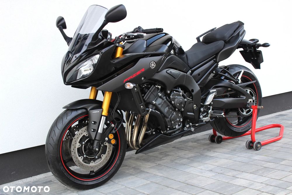 Yamaha FZ8 - 2