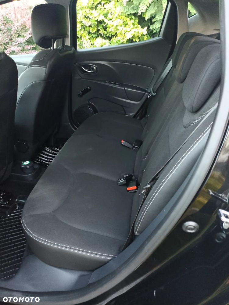 Renault Clio - 35