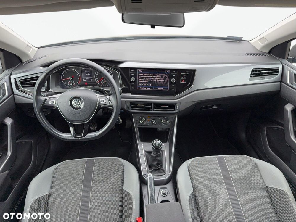 Volkswagen Polo - 10