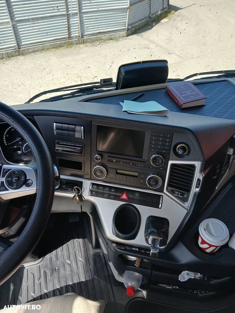 Mercedes-Benz Actros - 30