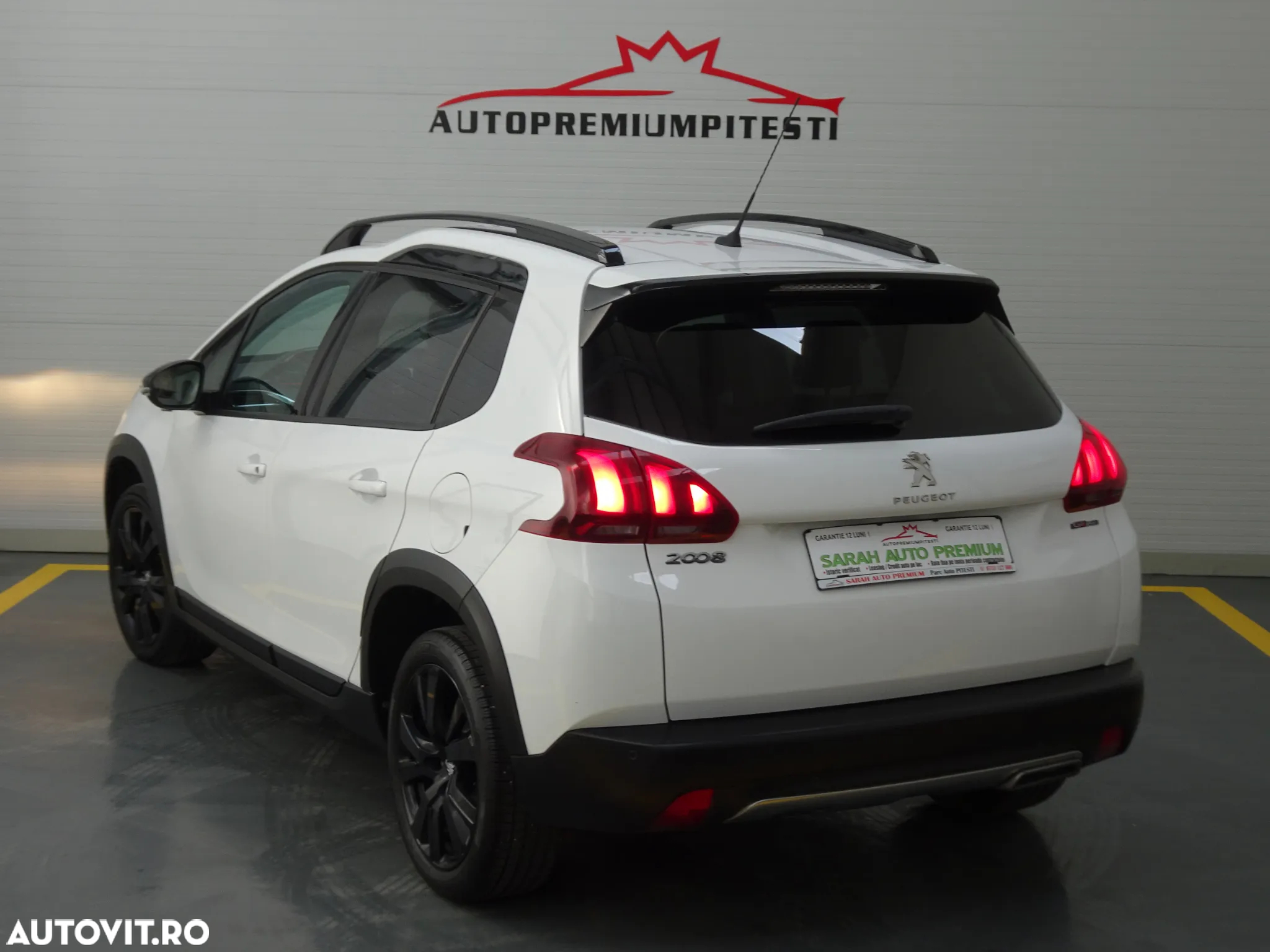 Peugeot 2008 1.2 L PureTech STT GT Line - 7