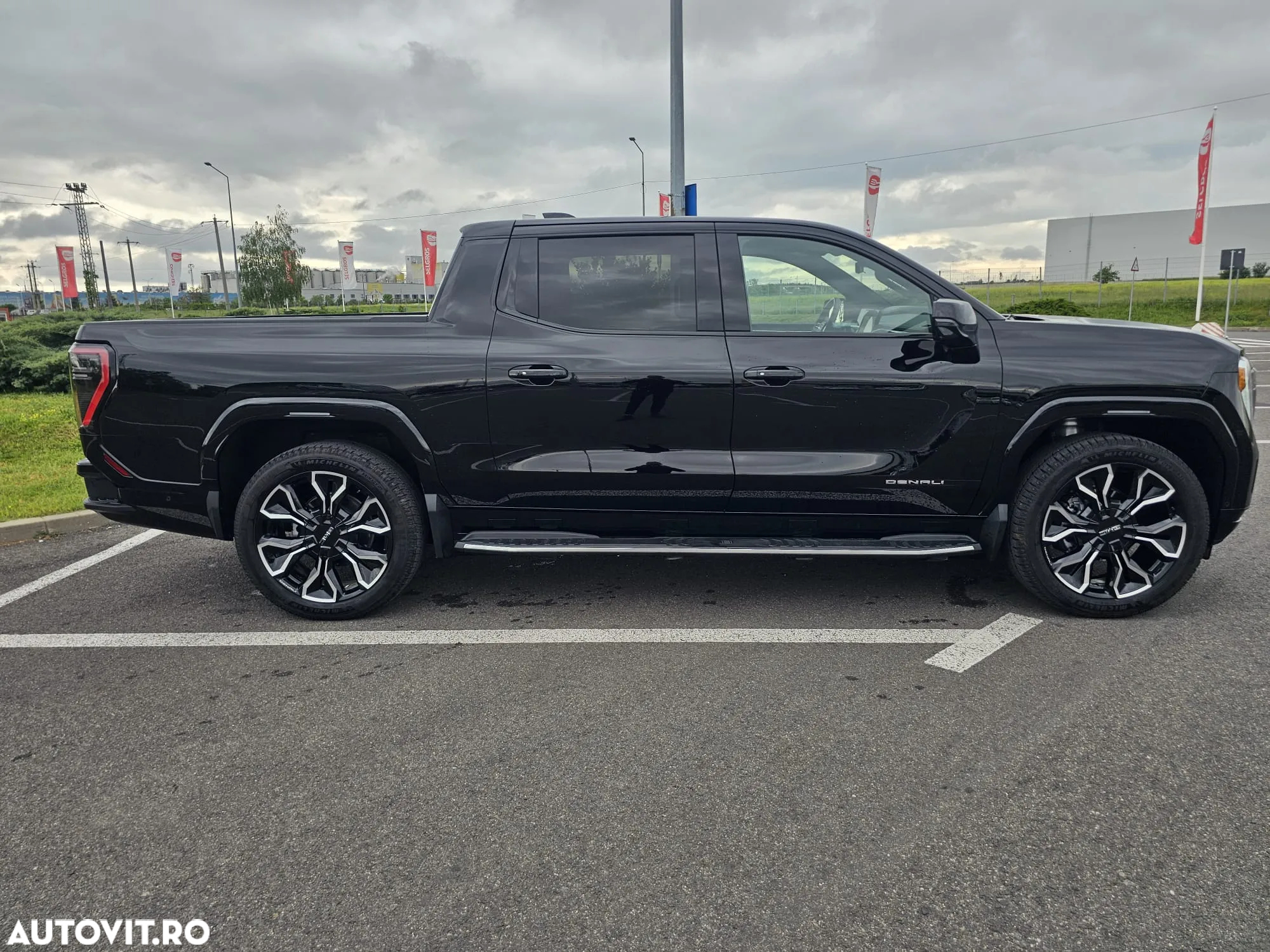 GMC Sierra - 3