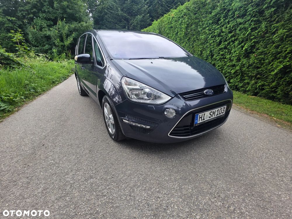 Ford S-Max - 12