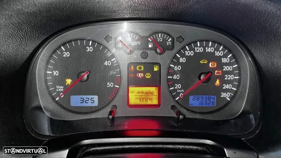VW Golf 1.9 TDi Highline - 8