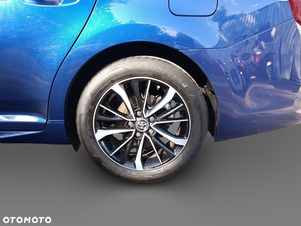 Toyota Avensis 2.0 D-4D Premium - 25