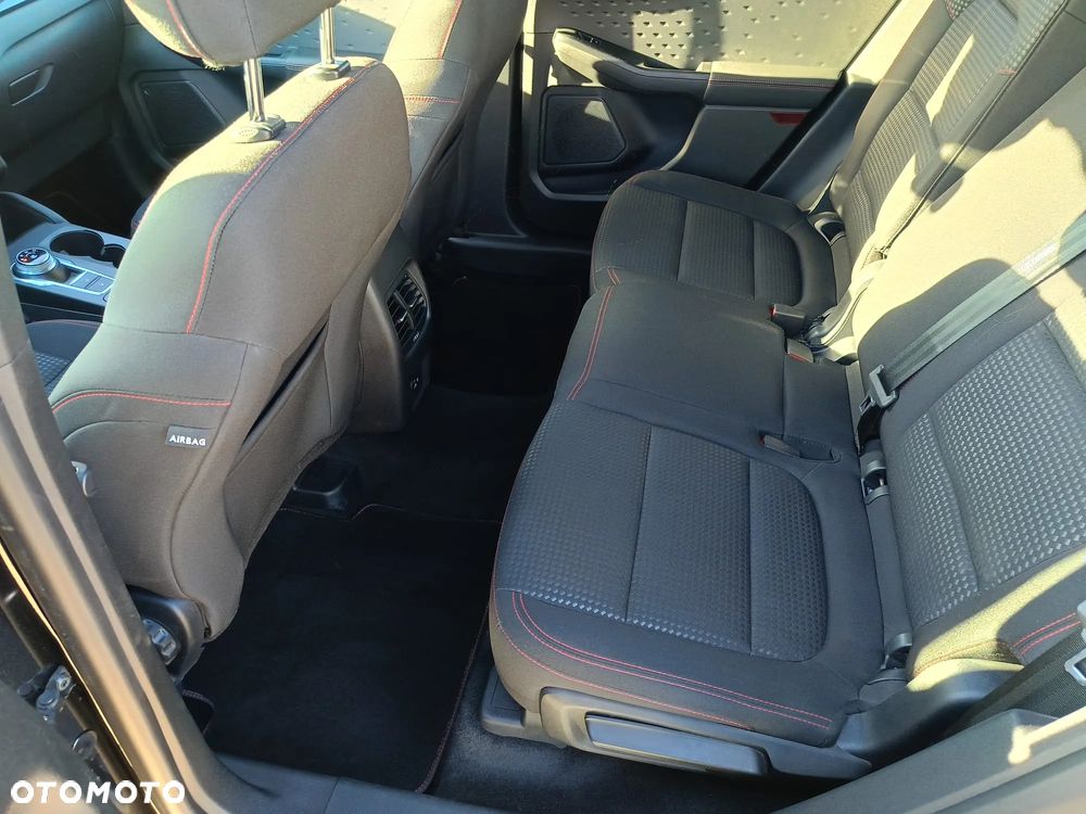 Ford Kuga - 10