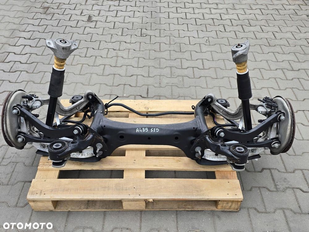 AUDI A4 B9 SEDAN 18R BELKA ZAWIESZENIA TYLNA TYŁ 2.0TFSI - 4
