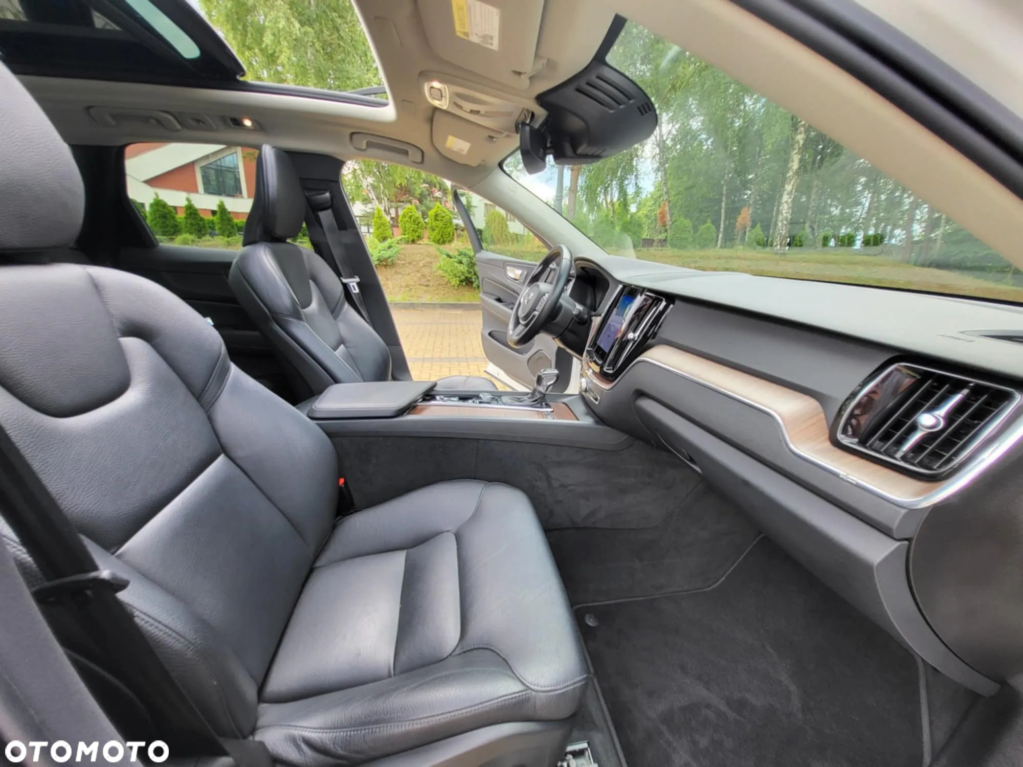 Volvo XC 60 T5 Momentum Pro - 18